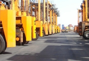 Bertrand Pneus distribue des Manutention pneus pleins souples